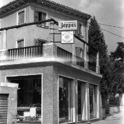 287 - Negozio Zoppas elettrodomestici e Reale Mutua Assic. Di Roina Clelia e Scotton Raffaello - Via C. Battisti (Epoca anni '60)